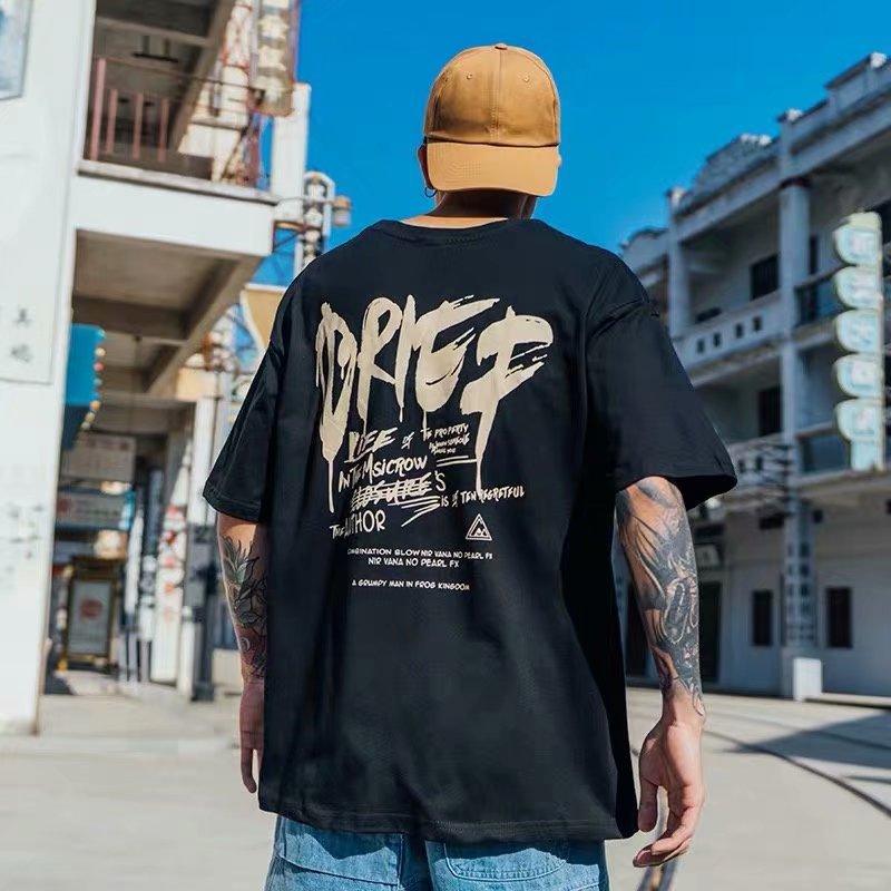 Black men’s short-sleeve T-shirt, back print with graffiti letter graphic
