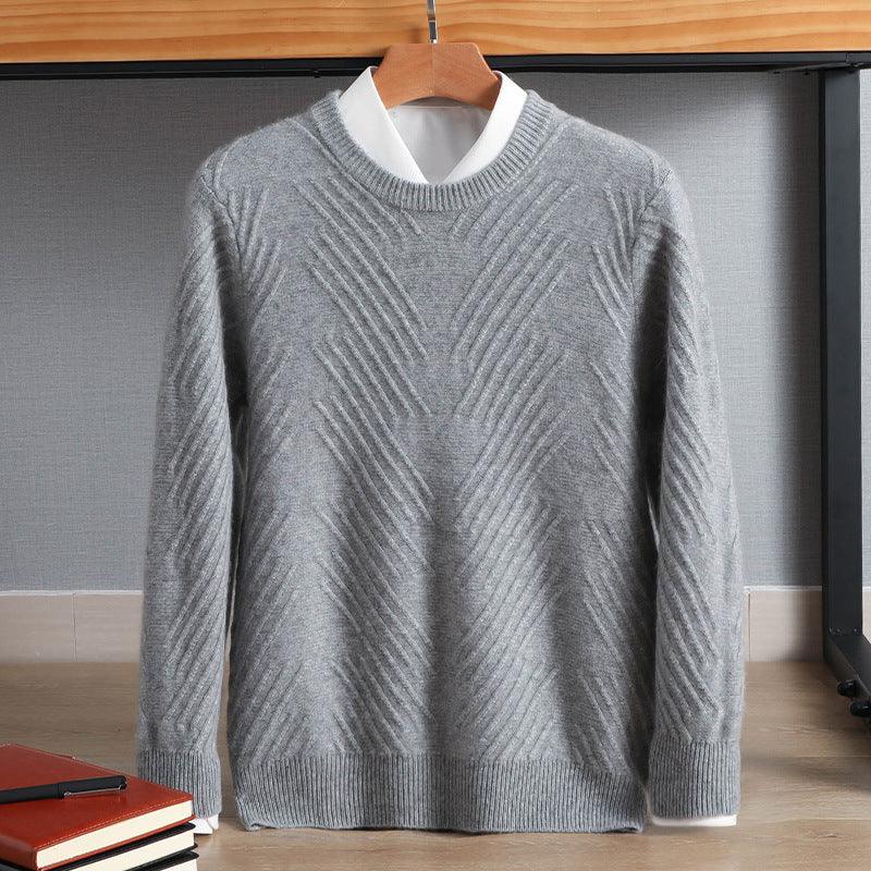 Grey round-neck knit sweater with diagonal diamond texture, ribbed neckline and cuffs