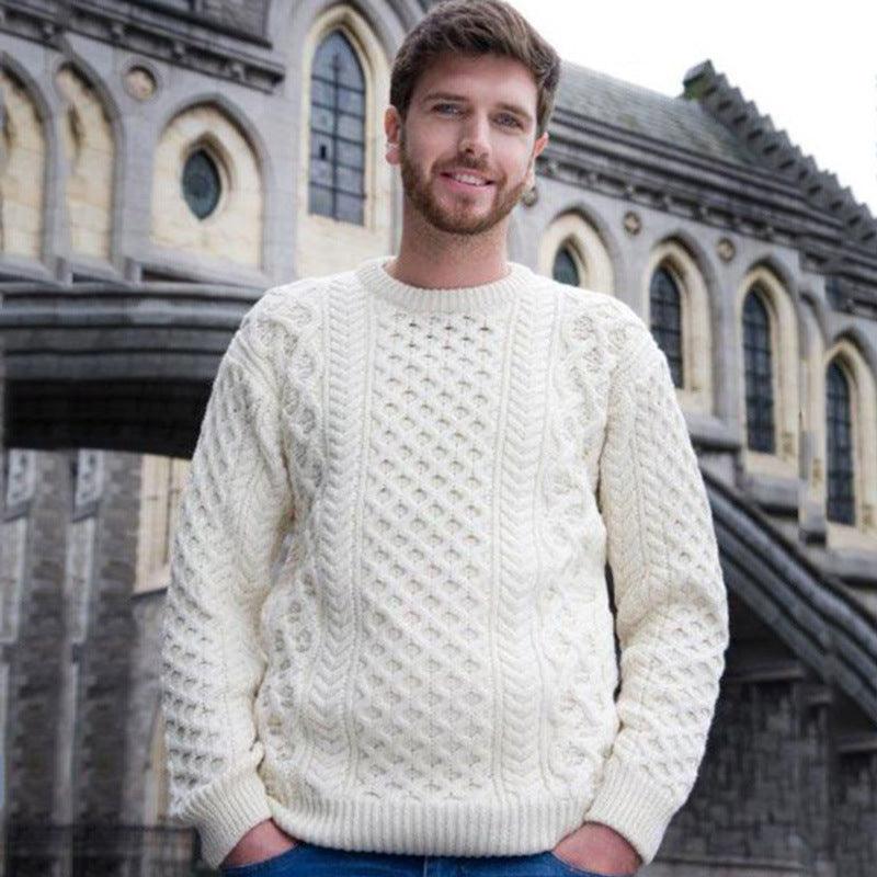 White cable-knit sweater, crew neck, long sleeves with twisted flower textured pattern
