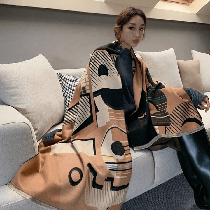Multi-color letter jacquard warm scarf with large geometric shapes and fringe ends