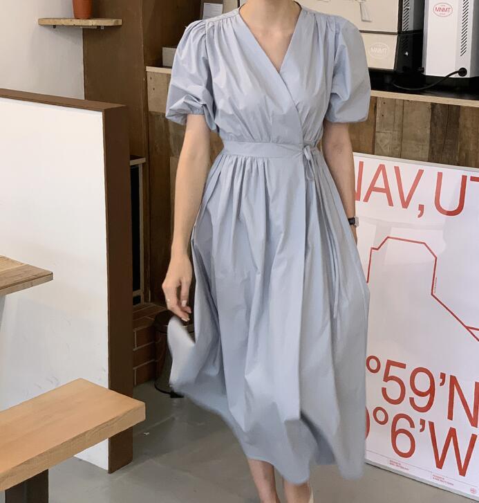 Blue puff-sleeve Kikyou dress with V-neck and gathered waist, midi length